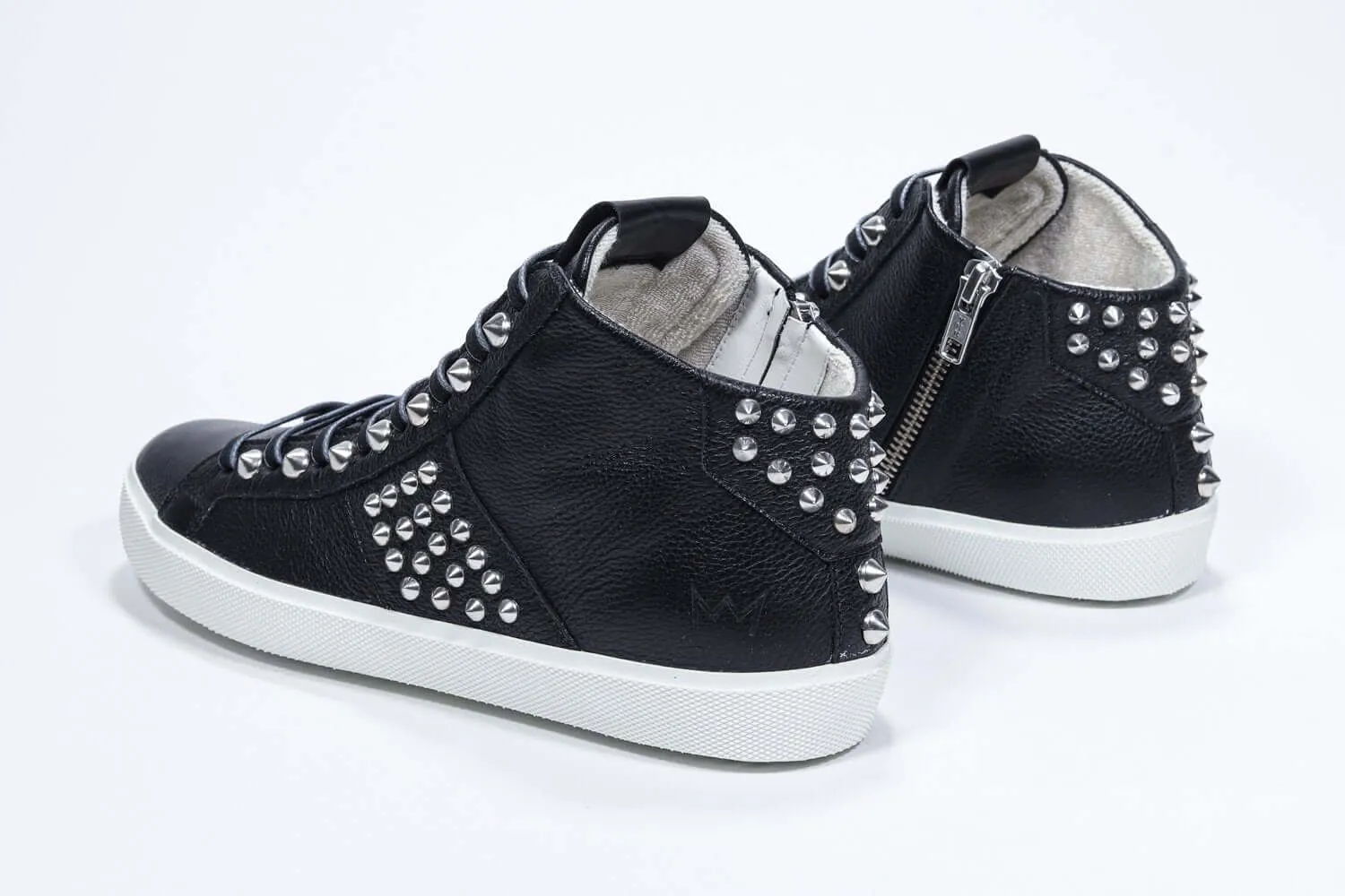 STUDBORN | Black - Mid top - Women